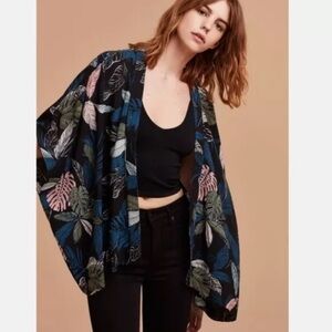Aritzia Cosima Floral Kimono Boho